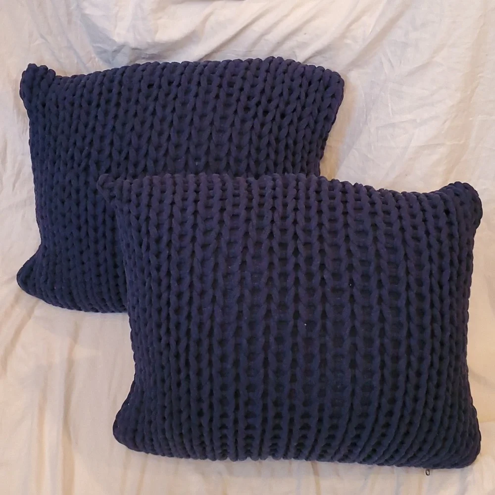 Crate&Barrel Holden Pillow Set of 2 Navy Wool Blend w/Crate&Barrel Inserts